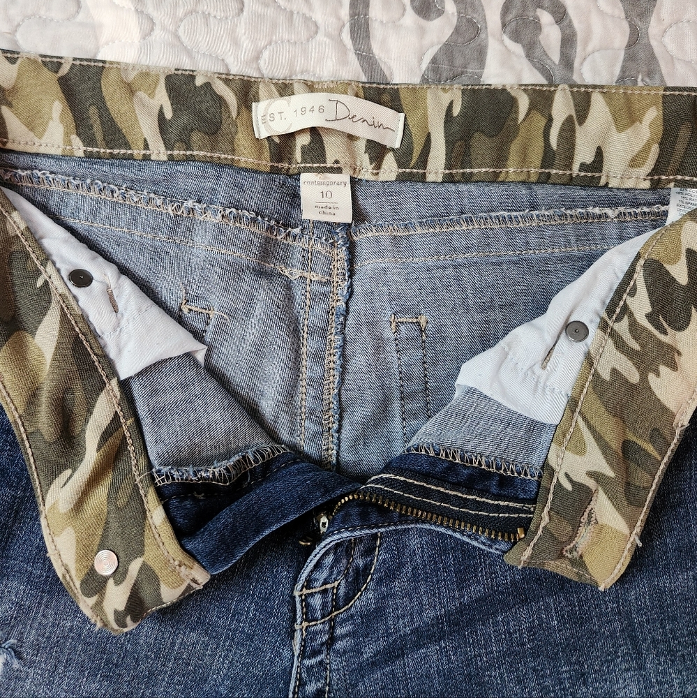 Jeans - Picture 6 of 7